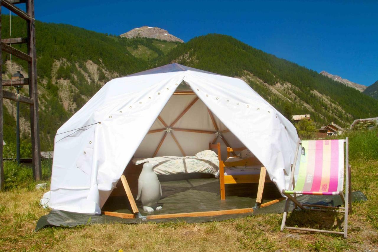 Hotel Les Domes Du Chalet Viso Arvieux Esterno foto