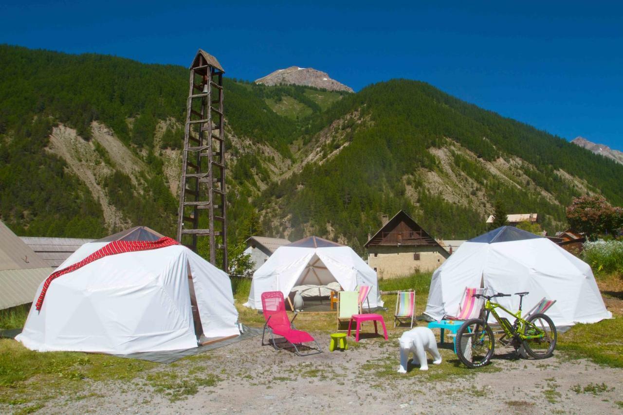 Hotel Les Domes Du Chalet Viso Arvieux Esterno foto